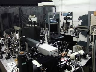 界面選択的非線形レーザー分光実験室(2)